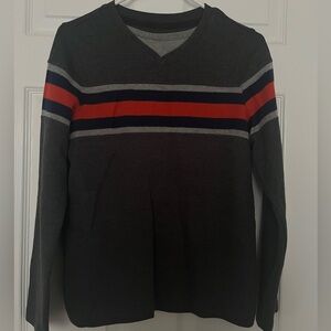 Boys size large urban pipeline charcoal gray sweater